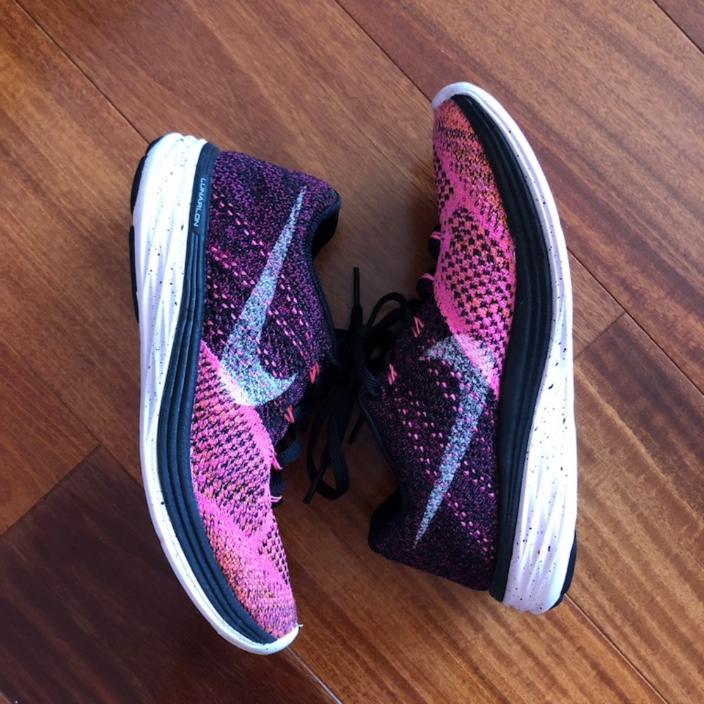 NIKE - 'Flyknit Lunar 3' Running Shoe (Size 6)